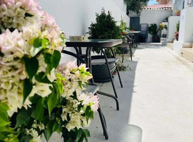 Cozy And Traditional - Ec Appartement Larnaca