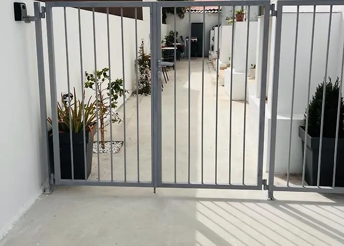 Cozy And Traditional - Ec *