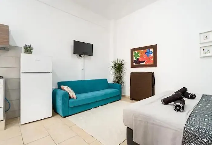 Cozy And Traditional - Ec